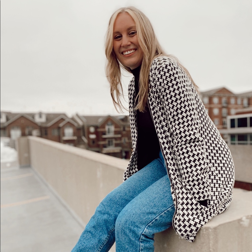 Meet your Posher, Jess